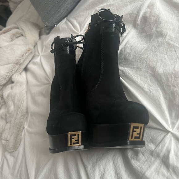 Fendi boots - Picture 4 of 5